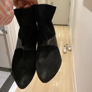 Stuart wietzman black booties